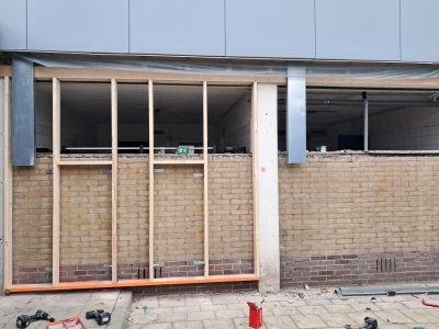 13 april Eerste frame t.b.v. sandwichpanelen