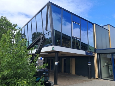 12 mei Afwerking met profielen dak en zijwanden