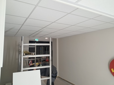 27 augustus Verlaagde plafonds gereed