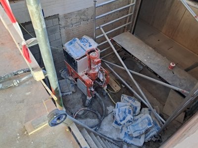 4 december Stukadoor in het pand