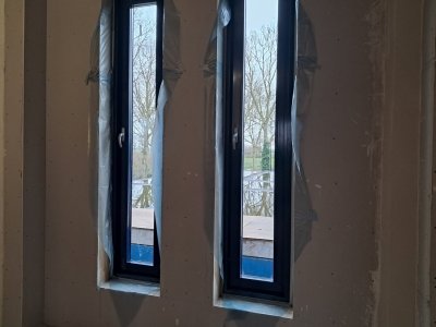 8 december Kantelramen in spreekkamer