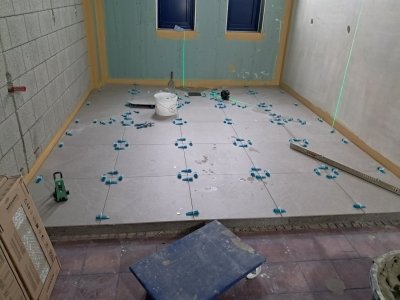 19 januari Eerste m2 tegelvloer