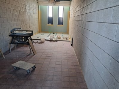 20 januari Douchevloer kleedkamer 13