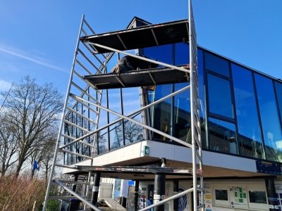 22 januari Reparatie houtwerk bestuurskamer