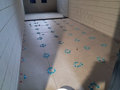 28 januari Vloer kleedkamer 10