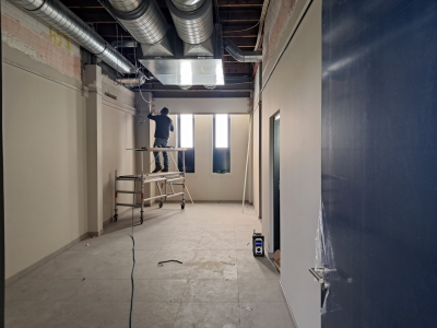 18 februari Plaatsen profielen laatste kleedkamer