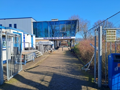 25 februari Tijdelijke trap/toegang bestuurskamer weer verdwenen