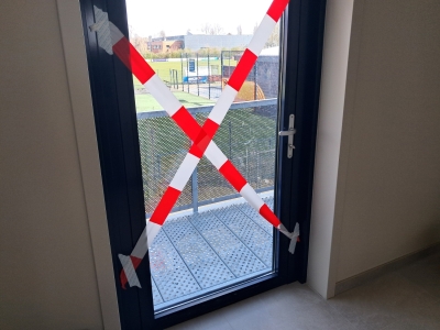 26 maart Nooduitgang inclusief trap